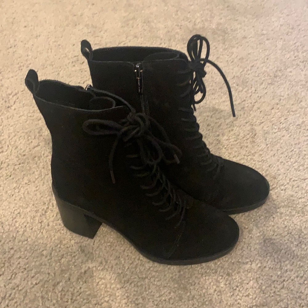 Vince Camuto Black suede booties